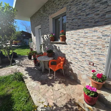 Daire Summer Tale Lezhë